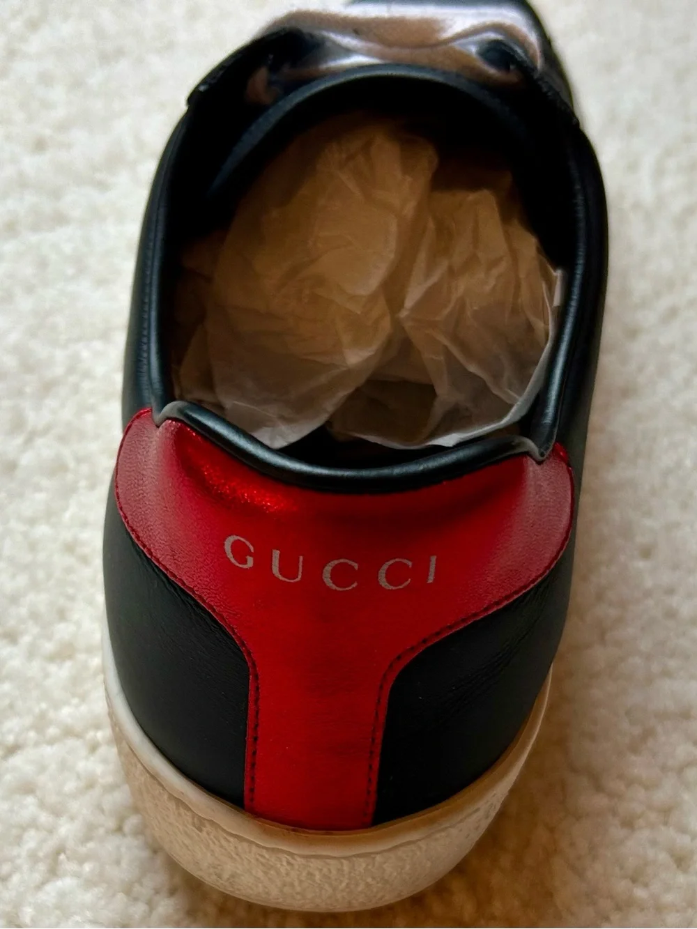 Men’s Gucci Black Leather Kingsnake sneakers